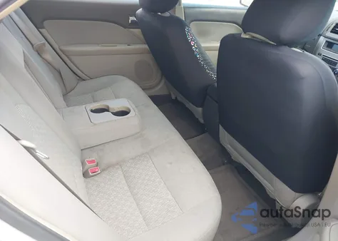 2011 Ford Fusion Se z USA, uszkodzony, nr VIN 3FAHP0HA2BR283988